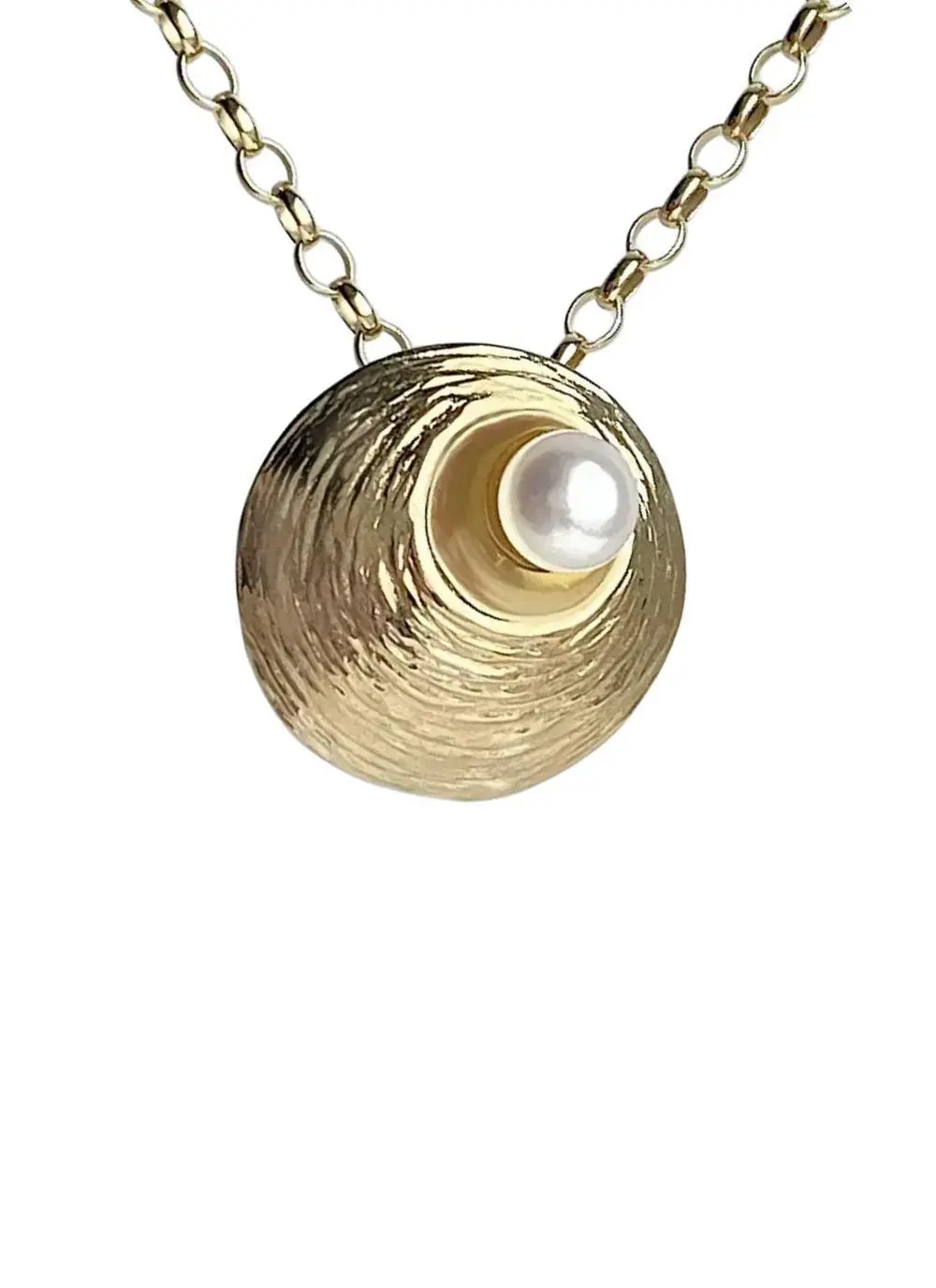 9K Gold Oyster Pearl Pendant 